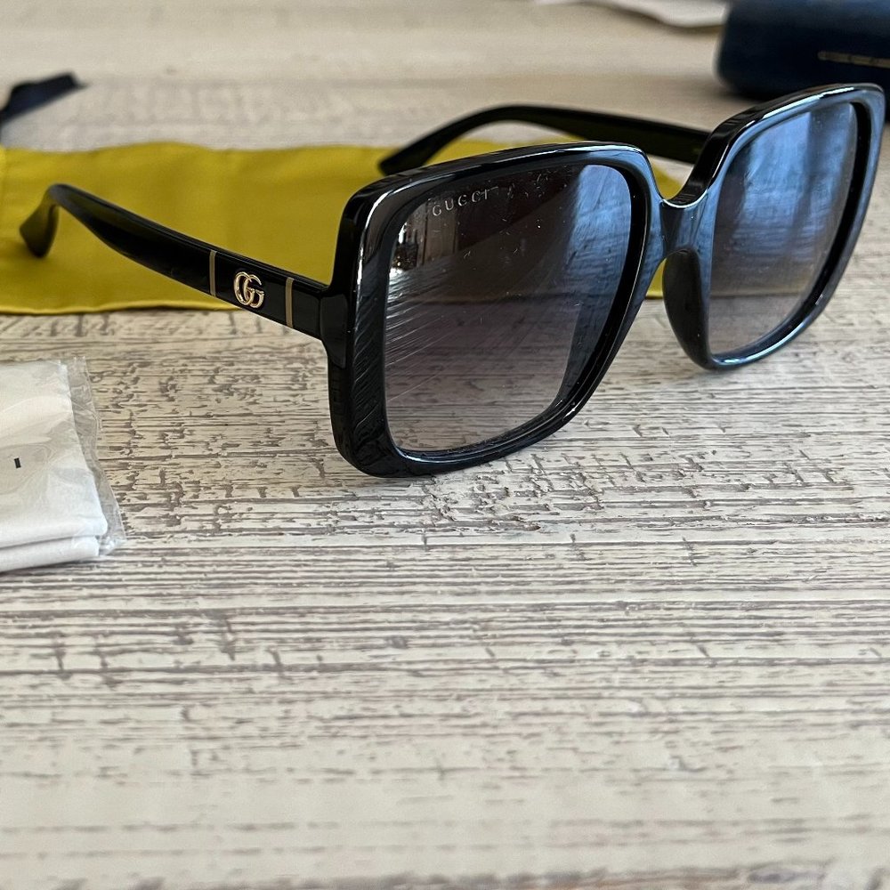 Gucci sunglasses